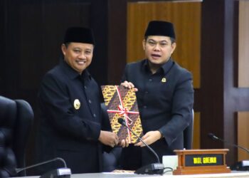 DPRD Jawa Barat Gelar Rapat Paripurna Dengar Jawaban Gubernur Jabar atas Pandangan Umum Fraksi-Fraksi