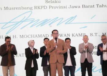 Perbaikan Jalan Masih Wacana, Ridwan Kamil Janji Naikan Anggaran Infrastruktur
