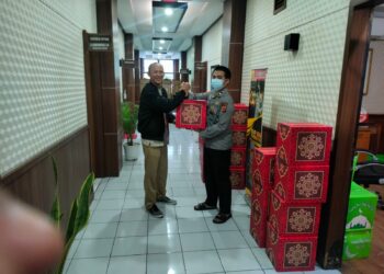 Kapolri Berikan Bingkisan Lebaran untuk Anggota JMSI Jabar