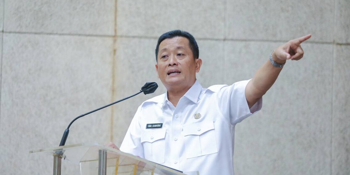 Ema Sumarna Jadi Plh Wali Kota Bandung, Berikut Profil Lengkapnya