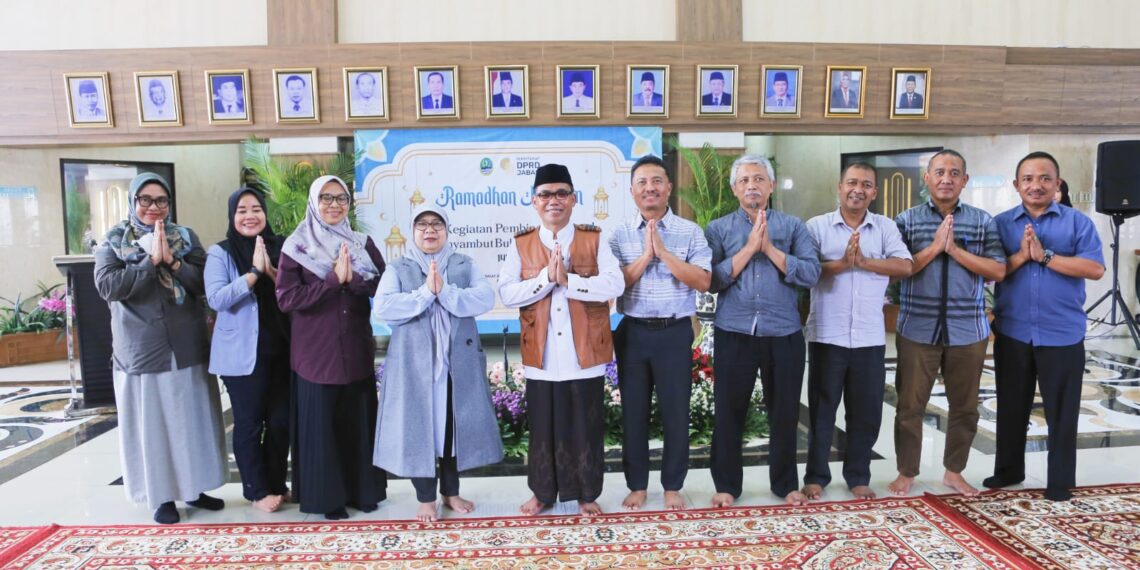 Sambut Ramadhan, Sekwan DPRD Jabar Laksanakan Pembinaan Mental