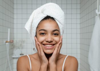 Memperbaiki Suasana Hati, Berikut Berbagai Manfaat Mandi Pagi