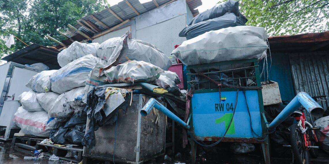 33 TPS di Kota Bandung Masih Overload Sampah