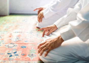 Bertukar Tempat Ketika akan Shalat Sunnah? Ini Dasar Hukumnya