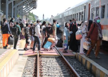 Syarat Terbaru Naik Kereta Api Mulai Berlaku 12 Juni 2023