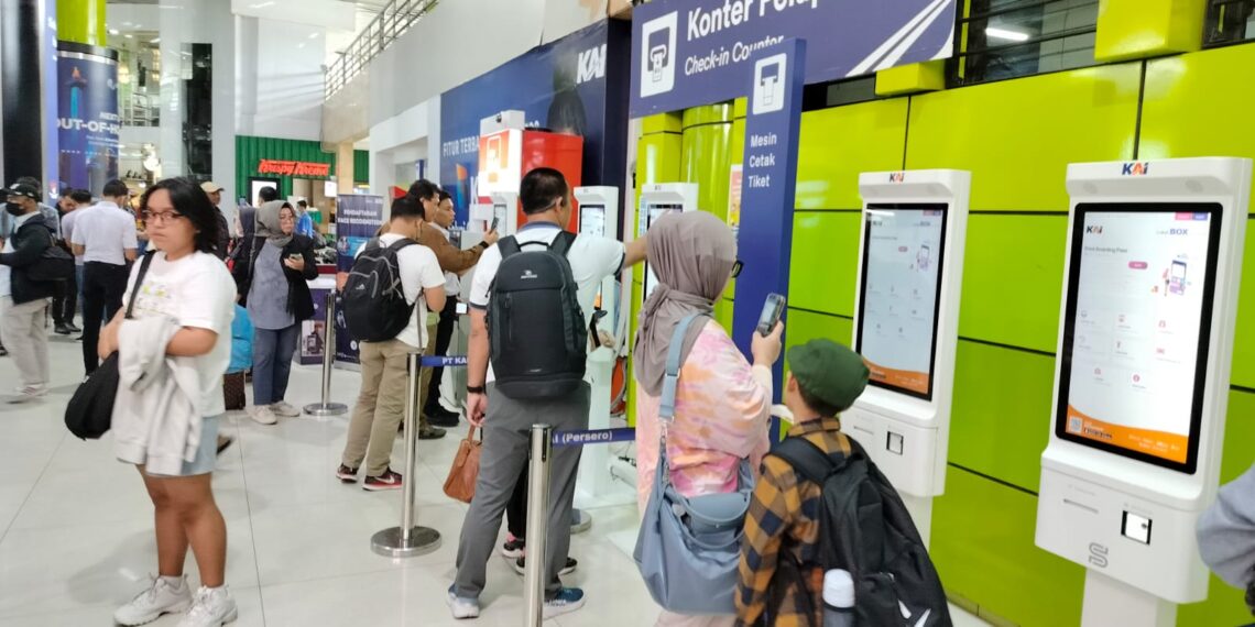 Long Weekend Idul Adha, KAI Tambah 18 Perjalanan KA Jarak Jauh