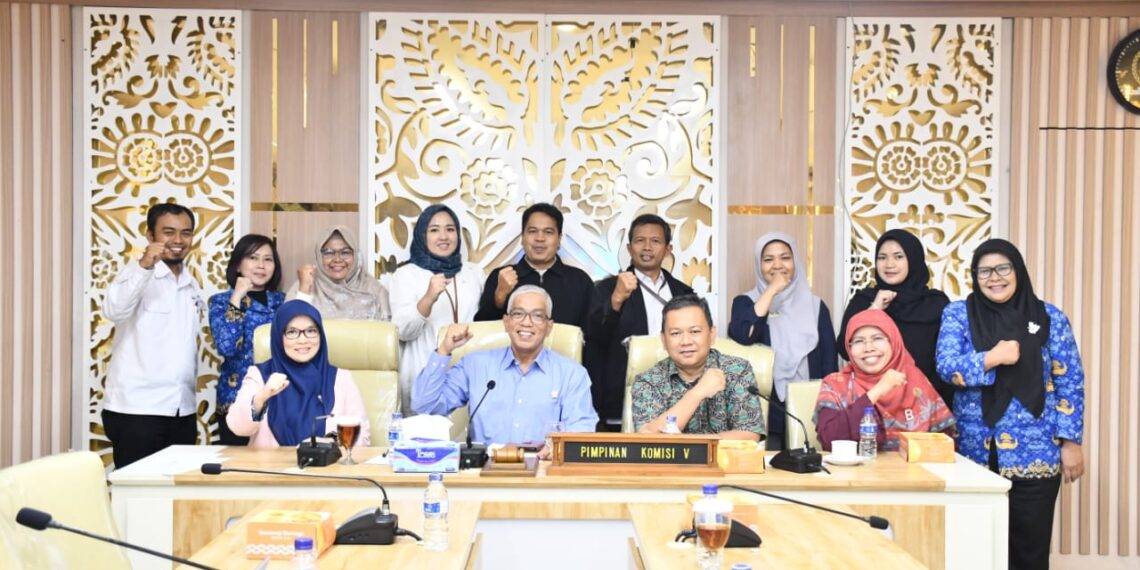 Komisi V DPRD Jawa Barat Terima Audiensi BKKBN Jabar Bahas Percepatan Penurunan Stunting