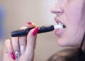 5 Cara Jitu Atasi Bibir Kering dan Pecah-Pecah