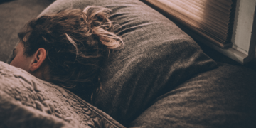 10 Tips Aman Kembalikan Pola Tidur yang Rusak, Cobalah !