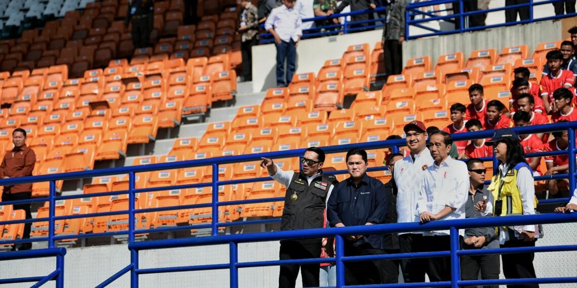 Ridwan Kamil Dampingi Presiden Tinjau Renovasi Stadion Si Jalak Harupat