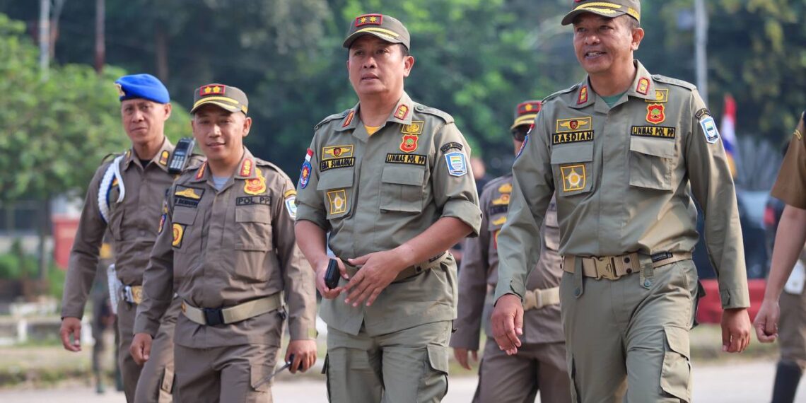 Linmas, Ujung Tombak Amankan Pemilu di Kota Bandung