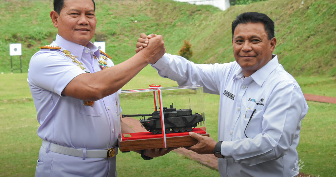 Panglima AB Australia Apresiasi Kemajuan Alutsista TNI Produksi Dalam Negeri