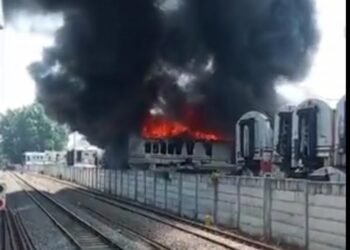 PKLG Purwakarta Terbakar, Perjalanan KA di Stasiun Purwakarta Tidak Terganggu