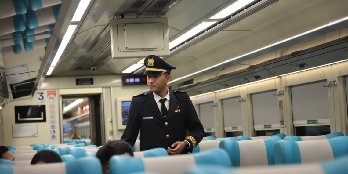 Masih Banyak Pelanggaran, Daop 2 Terus Edukasi Pelanggan KA