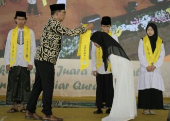 Gubernur Ridwan Kamil Puji Kinerja Kepala Biro Kesra Jabar