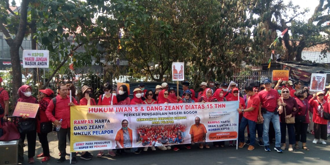 Datangi PT Bandung, Korban KSP SB Sampaikan 3 Tuntutan