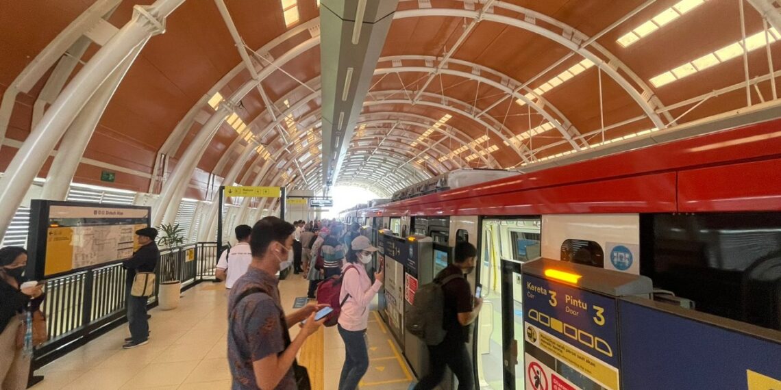 Mulai 16 September 2023, LRT Jabodebek Tambah Jumlah Perjalanan
