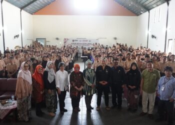 ISBI Bandung Sosialisasi Gerakan Nasional Revolusi Mental di SMAN 1 Margahayu Kabupaten Bandung. (istimewa)
