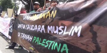 Serukan Bela Palestina, Ribuan Umat Islam Gelar Aksi di Gedung Sate