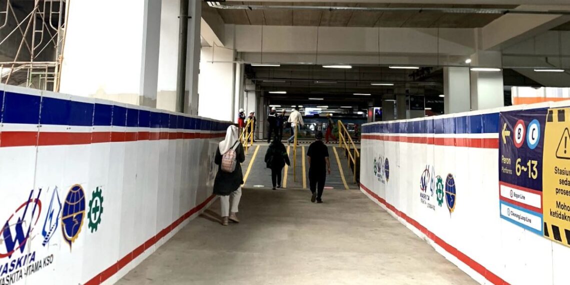 Catat ! Hari Ini Akses Penumpang di Statsiun Manggarai Berubah