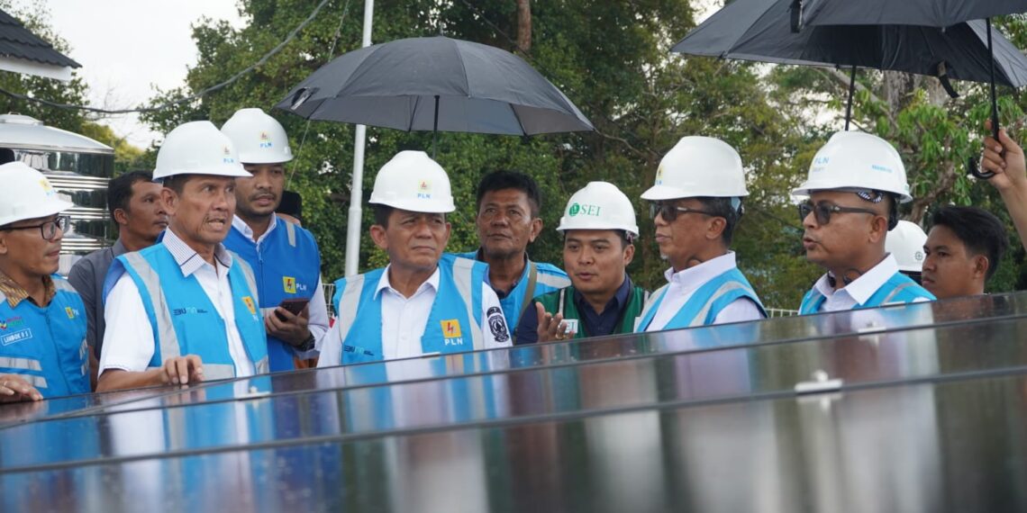 SEI Bangun PLTS Komunal di Enam Pulau Terpencil