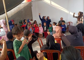 Tia Fitriani Anggota DPRD Jabar Menyapa Warga Kampung Cijagra Desa Bojongsoang, Warga Antusias