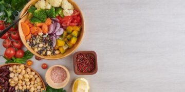 Lima Jenis Makanan yang Harus Dikonsumsi Agar Sehat di Usia 40 Tahun