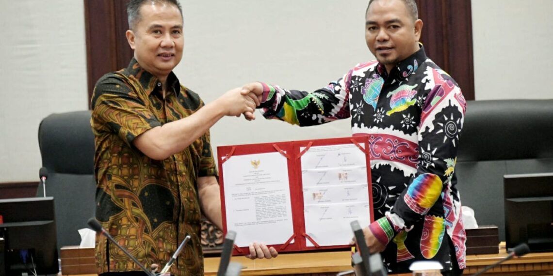 Pemdaprov Jabar – Pemda Kabupaten Jayapura Tandatangani MoU