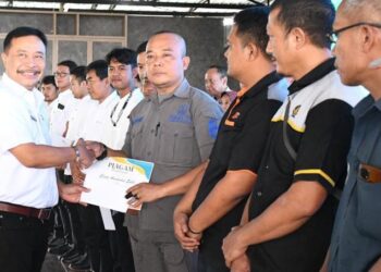 Silaturahmi Keluarga Besar Sekretariat DPRD Jawa Barat, Barnas Adjidin Ajak Pegawai Jaga Loyalitas dan Integritas