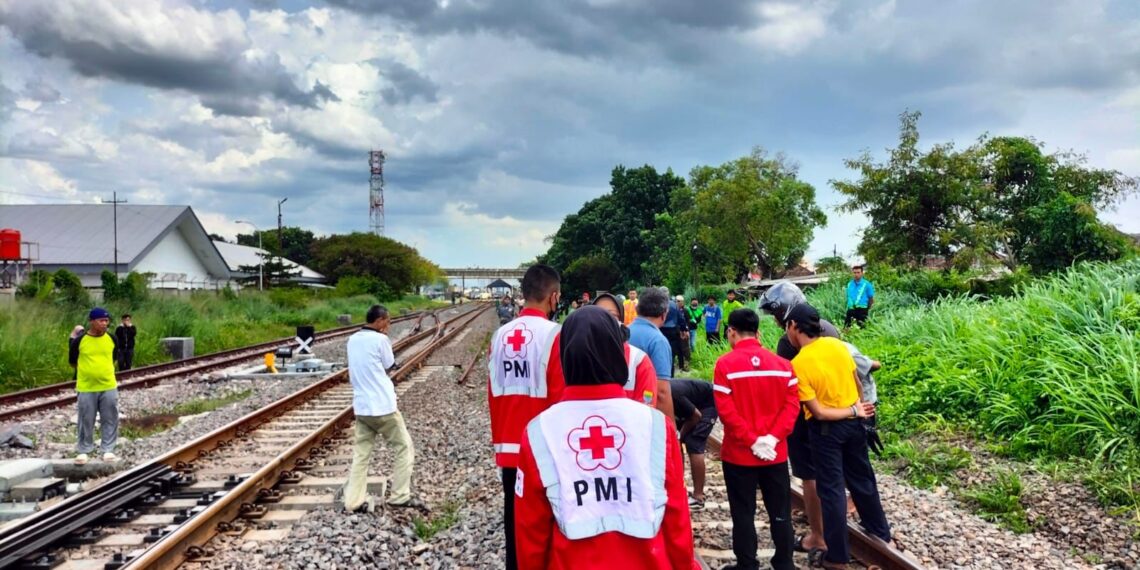 Daop 2 Bandung, Terus Ingatkan Masyarakat Tidak Melakukan Aktivitas di Sekitar Jalur KA