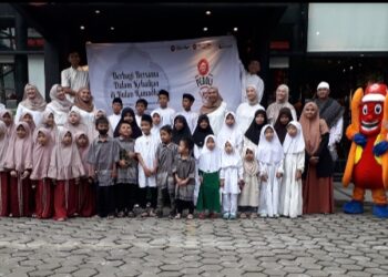Puluhan Anak Panti Asuhan Antusias Belajar Bikin Origami Boneka Sambil Makan Bareng Limo Pizza