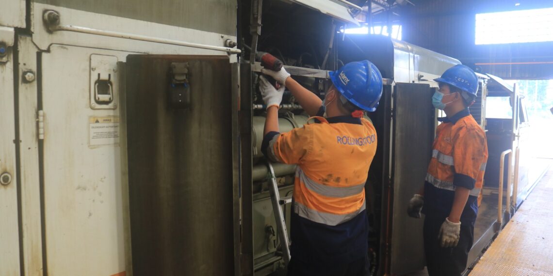 PT KAI Daop 2 Siapkan 24 Lokomotif dan 244 Kereta Guna mendukung Angkutan Lebaran Tahun 2024