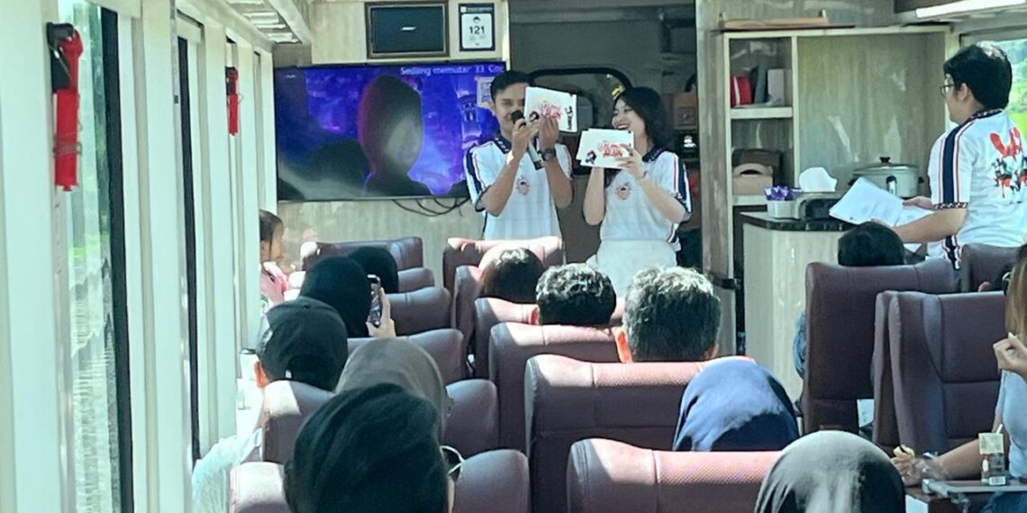 PT KAI Daop 2 Bandung Gelar Lelang Sepatu Sneakers dalam Perjalanan KA Papandayan Panoramic