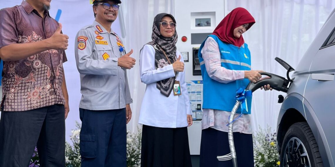 PLN Jabar Resmikan Serentak 50 SPKLU Baru dan Siagakan 4.320 Personil Untuk Perayaan Hari Raya Idul Fitri 1445 H