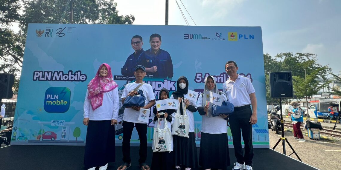 Mudik Bareng BUMN, PLN Jabar Berangkatkan Hampir 1000 Pemudik