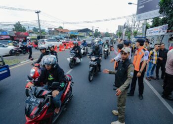 Pj Wali Kota Bandung Imbau Pemudik Sepeda Motor Berhati – Hati