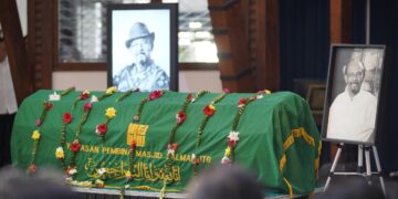 Obituari: Selamat Jalan Seniman Lintas Zaman, Prof. Emeritus Abdul Djalil Pirous