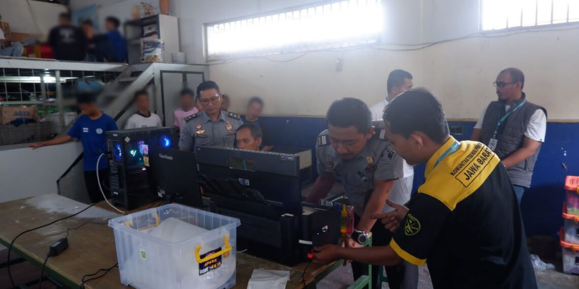 Bekali Masyarakat Binaan Lapas dengan Keterampilaan : Bio Farma Berikan Bantuan Mesin Ke LAPAS Jelekong & Sukamiskin Bandung