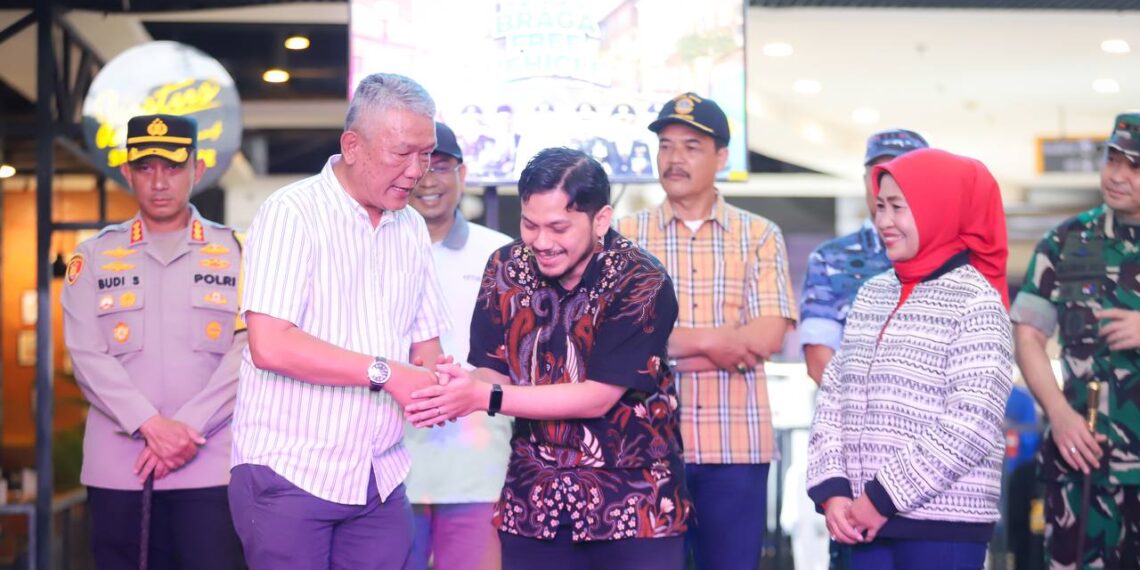 Kenalan dengan Rahmat Lazuardi, Salah Satu Sosok di Balik Nama Braga Beken