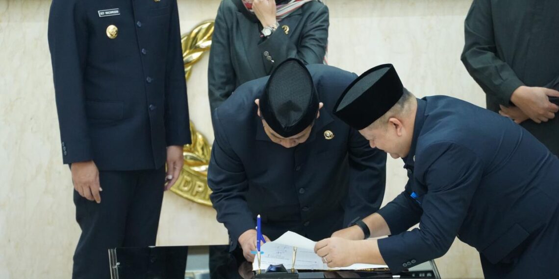DPRD Jawa Barat dan Pemdaprov Setujui Perda P2APBD Jabar TA 2023