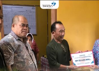 BKKBN Salurkan Bantuan Bagi Penyintas Gempa di Kabupaten Bandung