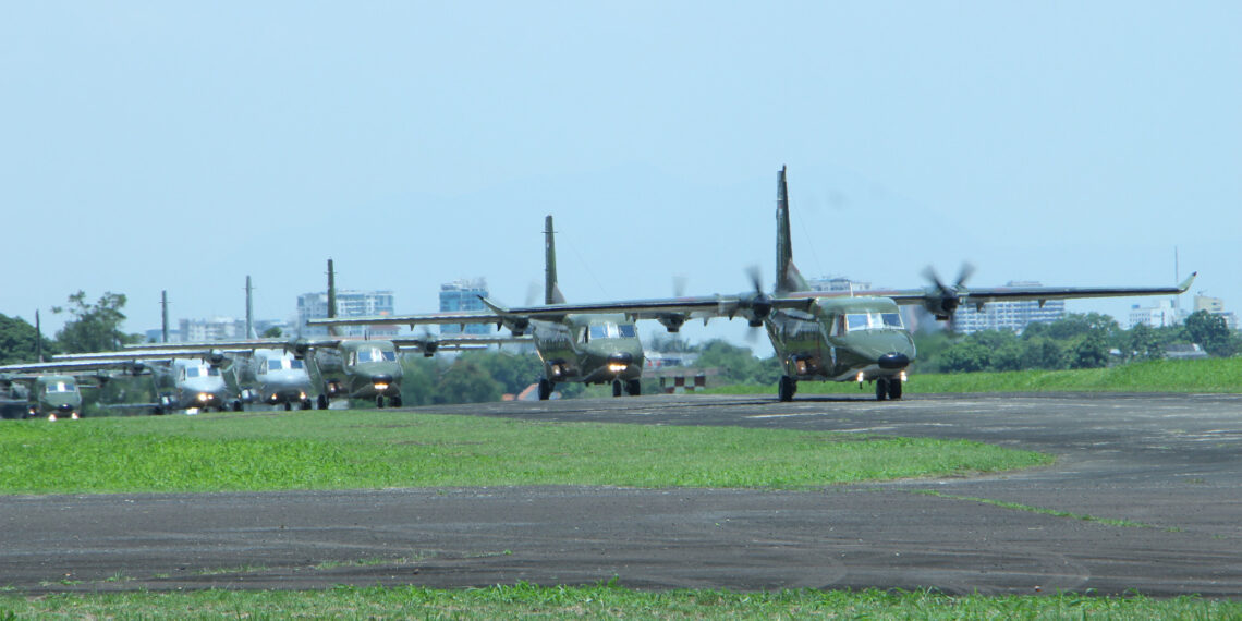 Meriah! Berikut Aksi Pesawat TNI Produksi PTDI  di Perayaan HUT ke79 TNI
