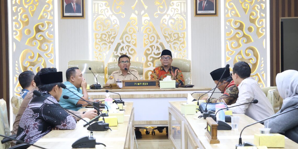 Sekretariat DPRD Jawa Barat dan DPRD Provinsi Banten Bahas Tugas dan Fungsi Komisi II