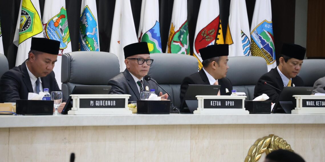 Rapat Paripurna, Bahas Persetujuan Propemperda, Perubahan Renja hingga Pelantikan