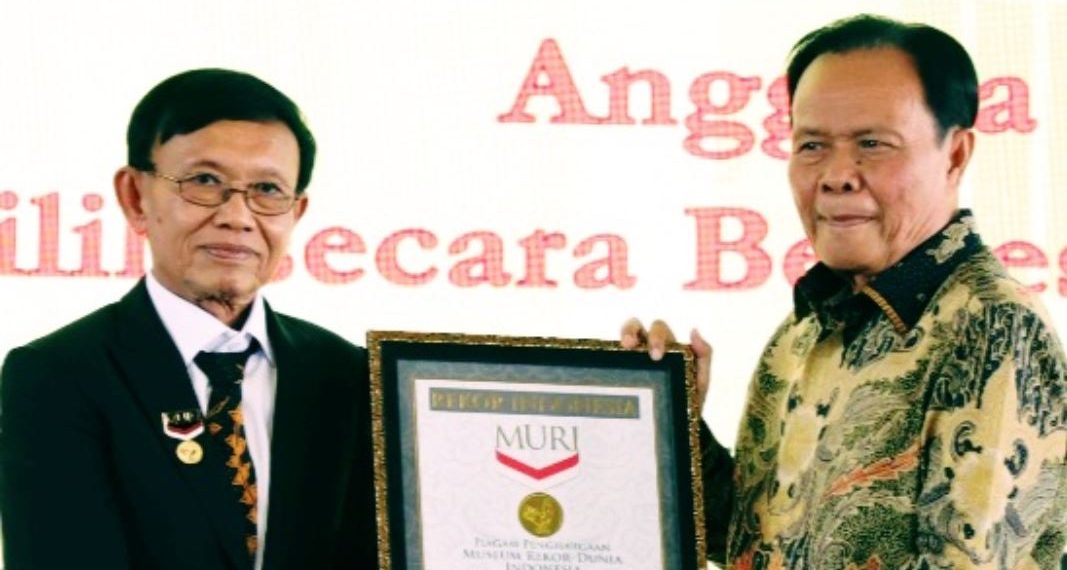 Anggota DPRD Jabar Yod Mintaraga Raih Rekor MURI